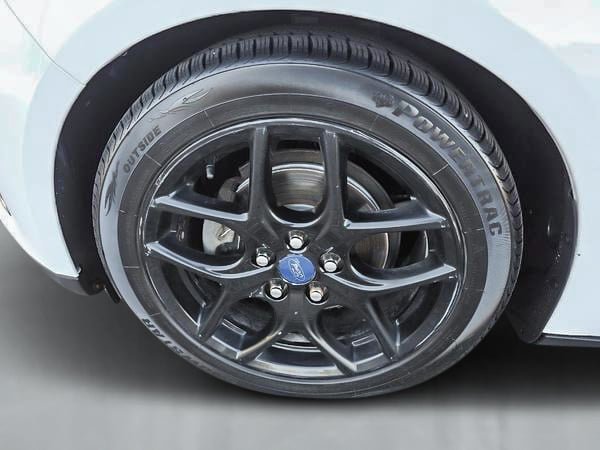 2016 Ford Focus SE-8
