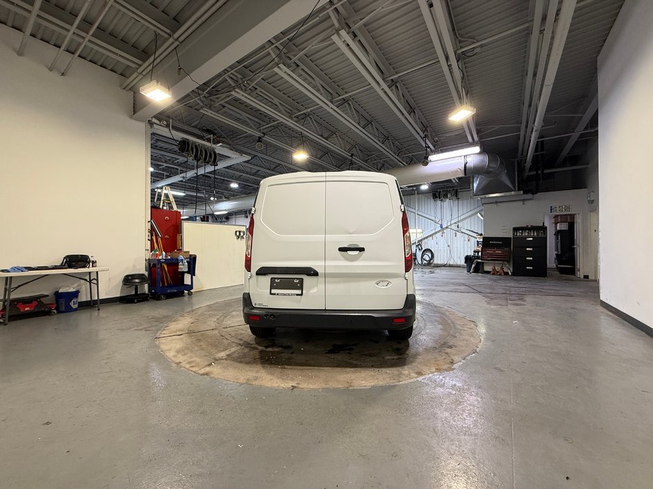Ford Fourgon Transit Connect XLT Cargo van LWB 2018-3