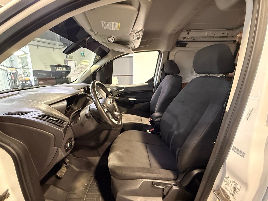 Ford Fourgon Transit Connect XLT Cargo van LWB 2018-14