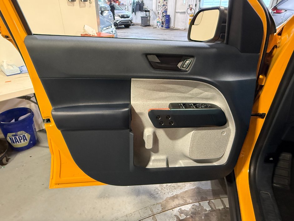 2023 Ford Maverick XLT-10