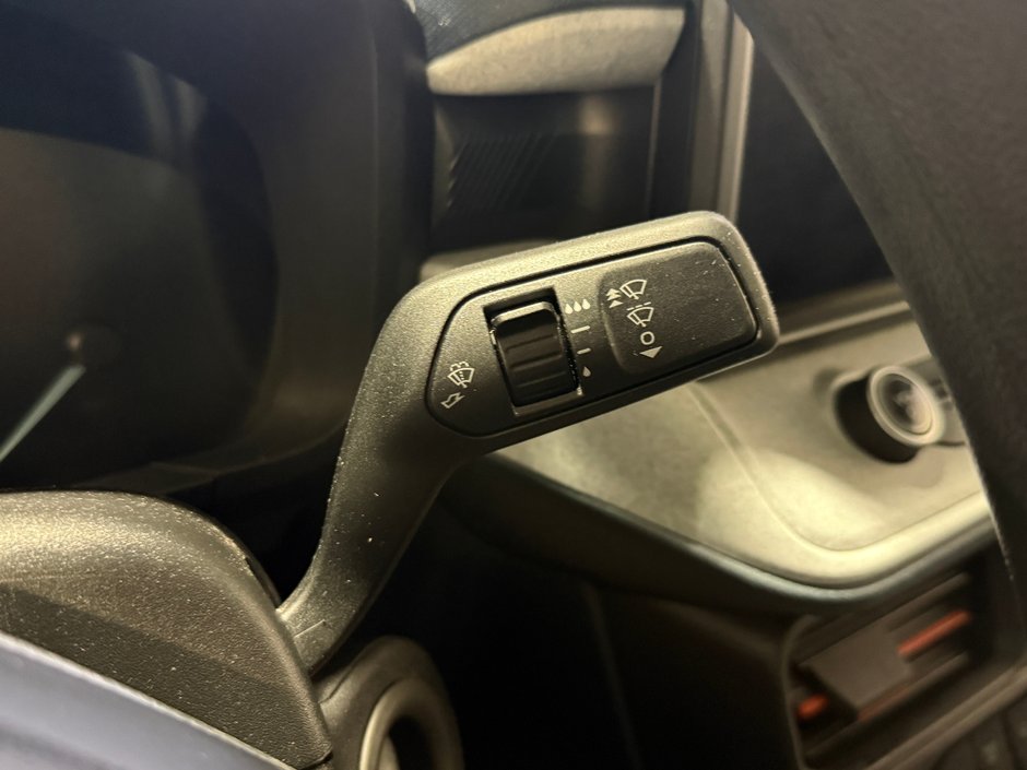 2023 Ford Maverick XLT-17
