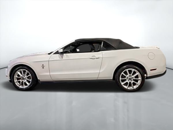 2010 Ford Mustang V6 4.0L CONVERTIBLE-23