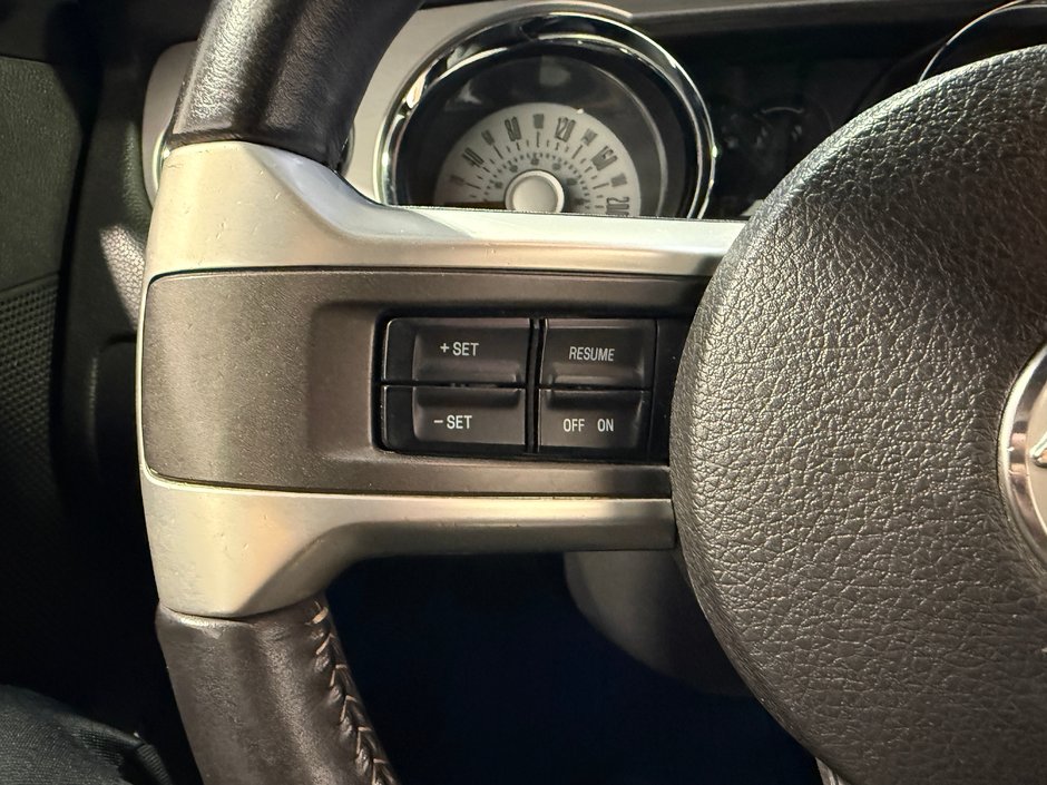 Ford Mustang V6 4.0L CONVERTIBLE 2010-13