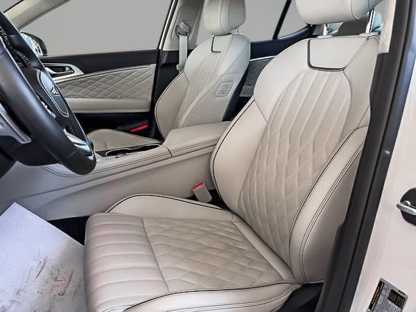 2025 GENESIS G70 2.5T PRESTIGE AWD-11