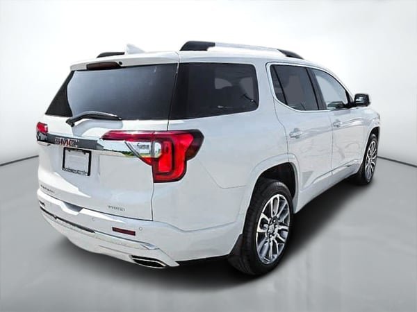 2023 GMC Acadia DENALI-4