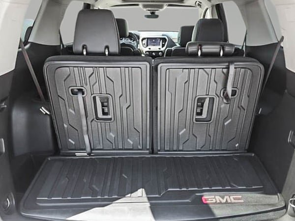 2023 GMC Acadia DENALI-9