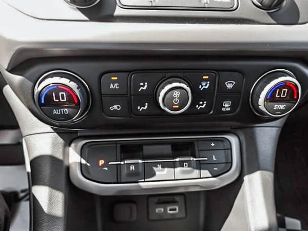 2023 GMC Acadia DENALI-17