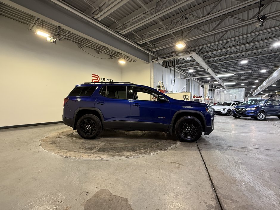 2023 GMC Acadia AT4-1