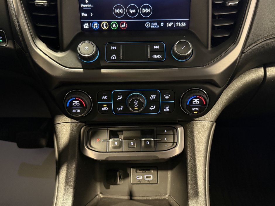 2023 GMC Acadia AT4-23