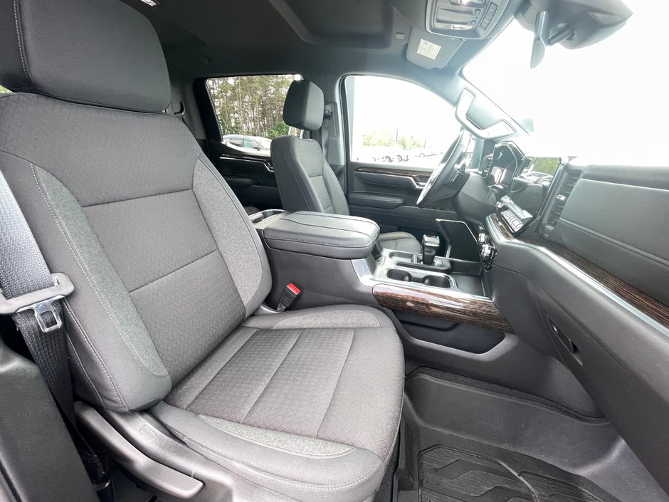 2025 GMC Sierra 1500 ELEVATION-26