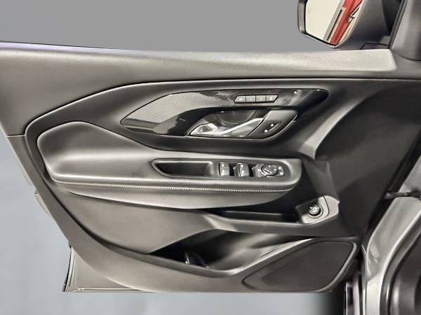 2023 GMC Terrain AT4-10