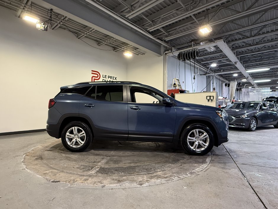 2024 GMC Terrain SLE-1