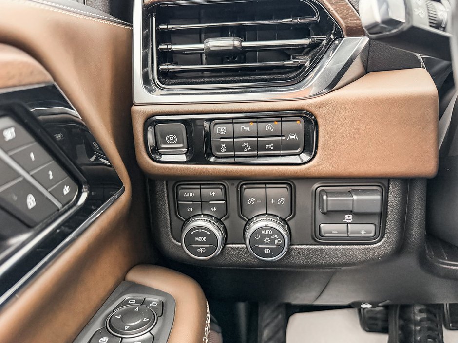 GMC Yukon XL DENALI ULTIMATE 2025-22