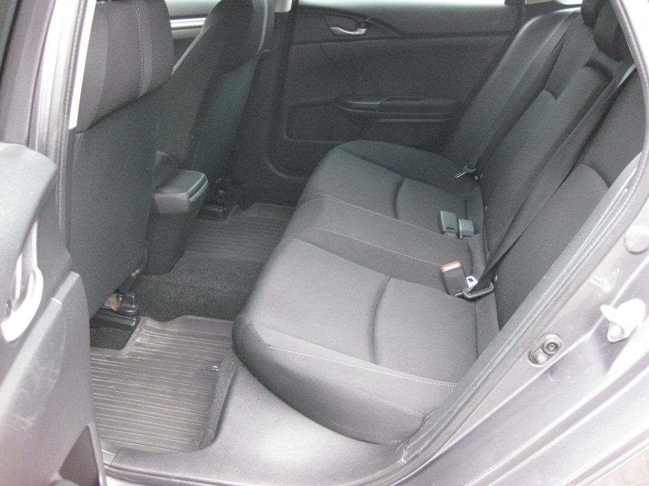 2018 Honda Civic Berline SE-10