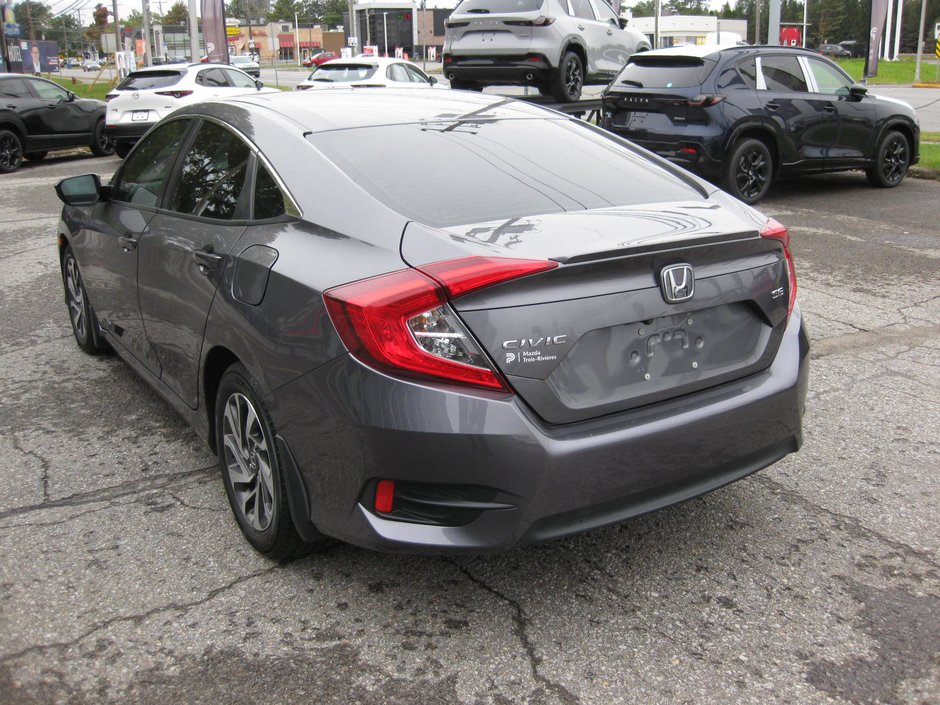 2018 Honda Civic Berline SE-3