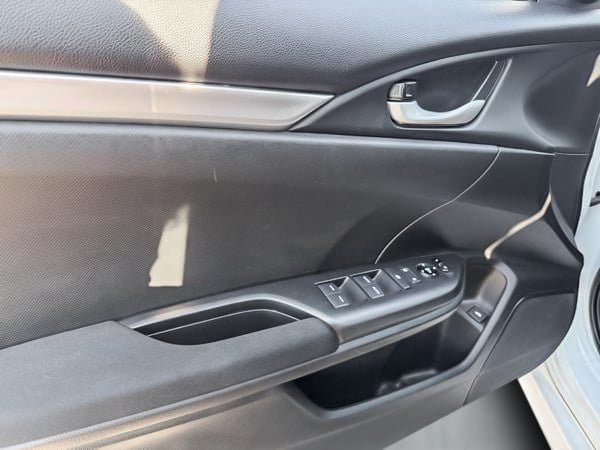 2020 Honda Civic Berline LX MANUELLE-10