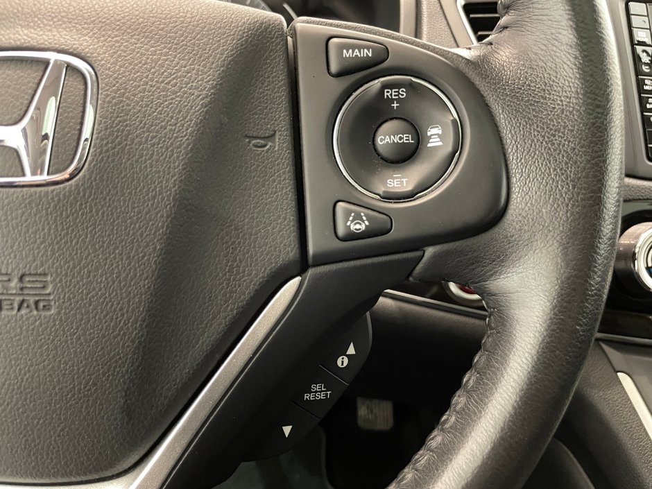 Honda CR-V Touring AWD 2016-15