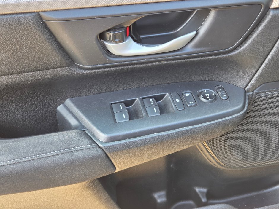 Honda CR-V LX 2022-9