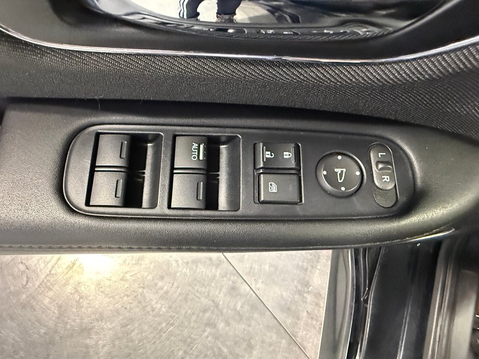 2020 Honda HR-V SPORT AWD-12