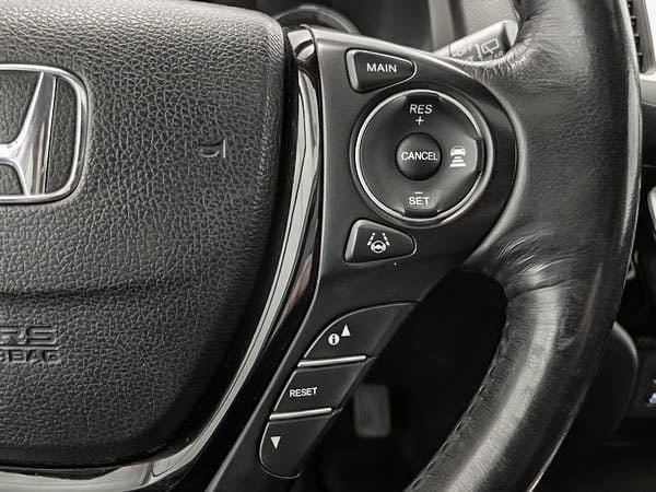 2018 Honda Pilot Touring AWD / 7 passagers-15
