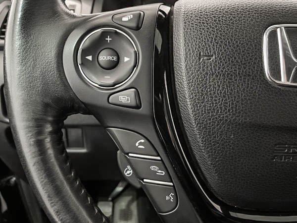 2018 Honda Pilot Touring AWD / 7 passagers-14