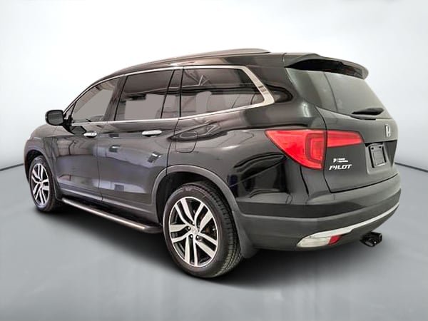 2018 Honda Pilot Touring AWD / 7 passagers-4