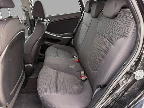 2017 Hyundai Accent SE-21