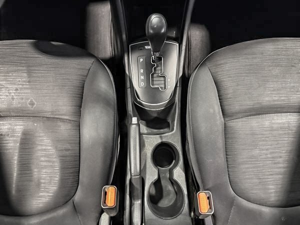 Hyundai Accent SE 2017-22