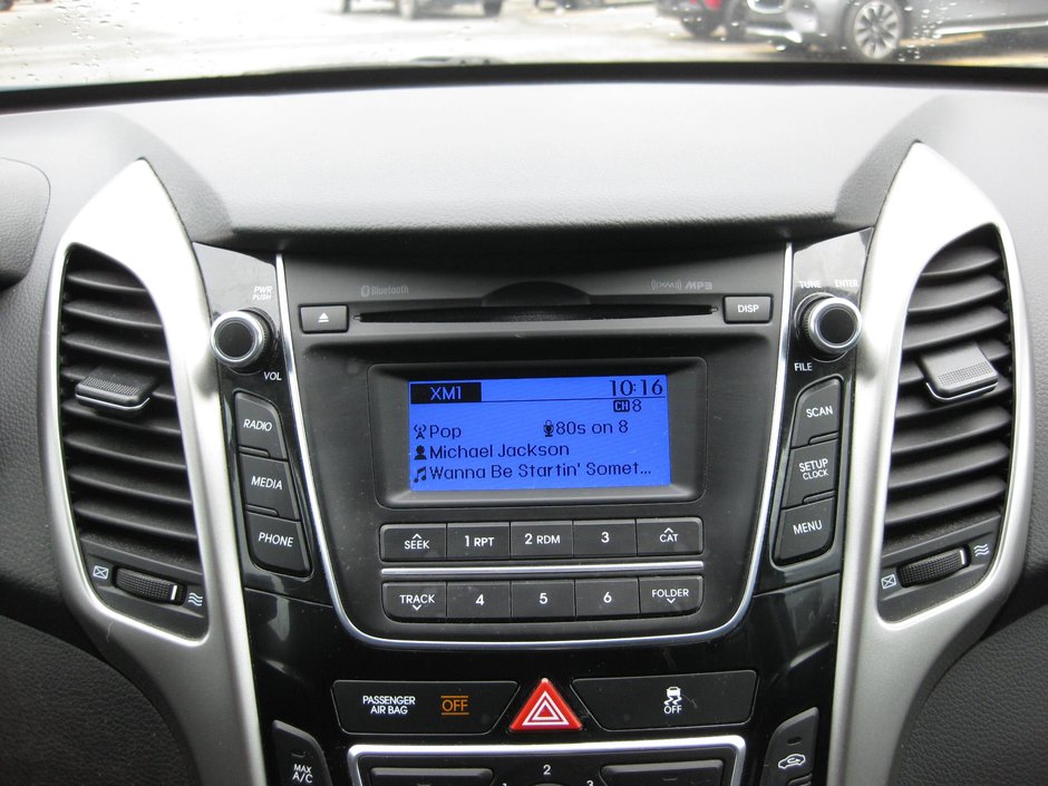2017 Hyundai Elantra GT GL-14