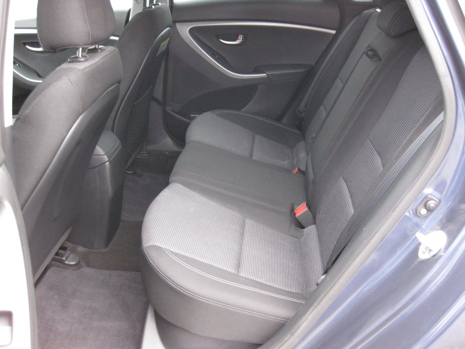 2017 Hyundai Elantra GT GL-10