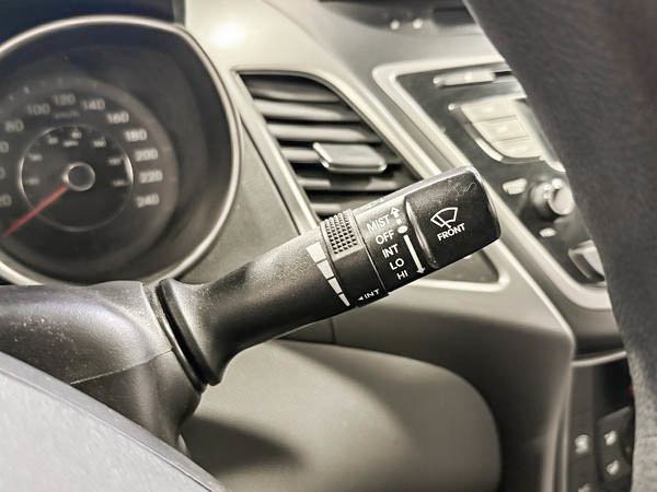 2016 Hyundai Elantra LE-17