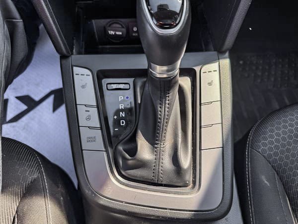 Hyundai Elantra GLS 2017-21