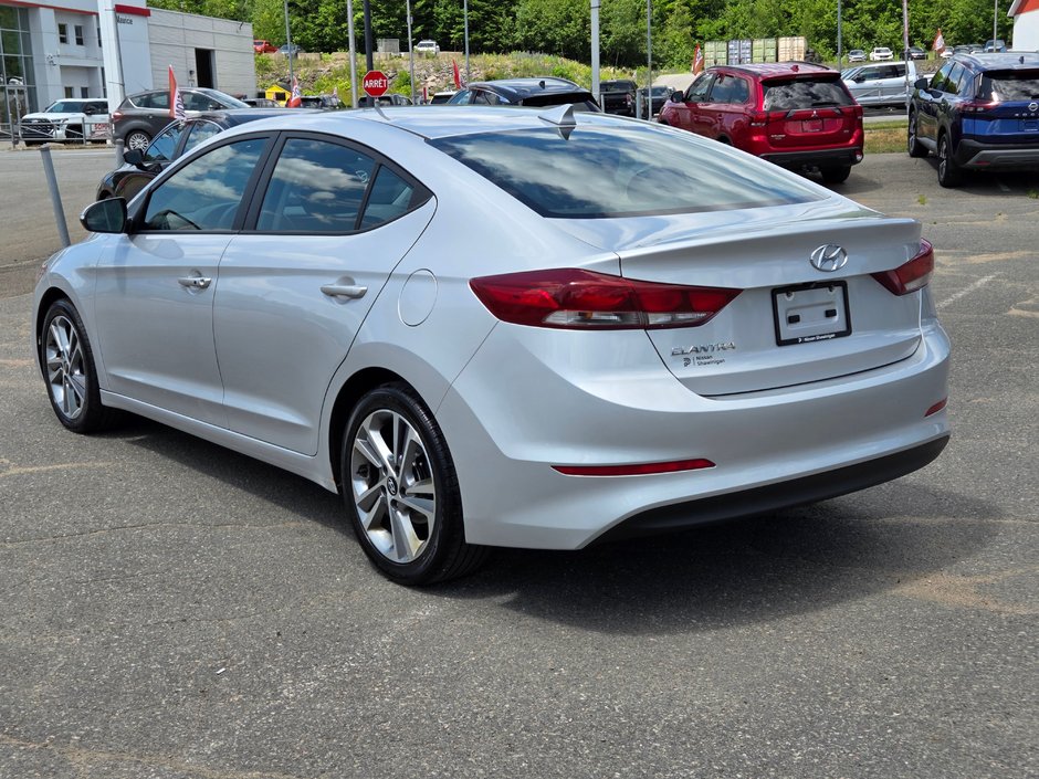 Hyundai Elantra GLS 2017-4