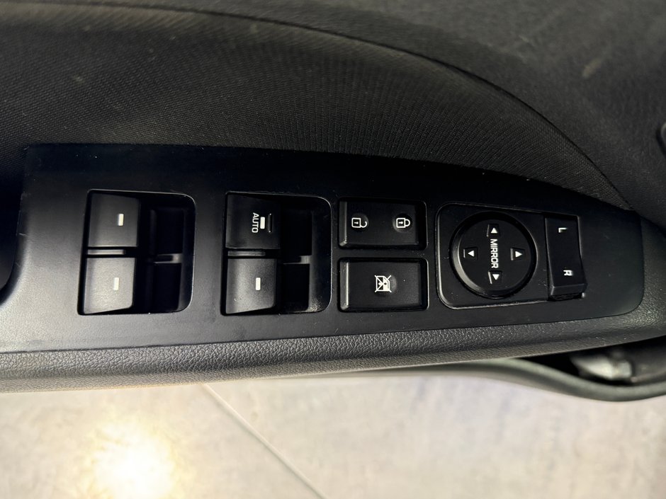 Hyundai Elantra SE 2018-11