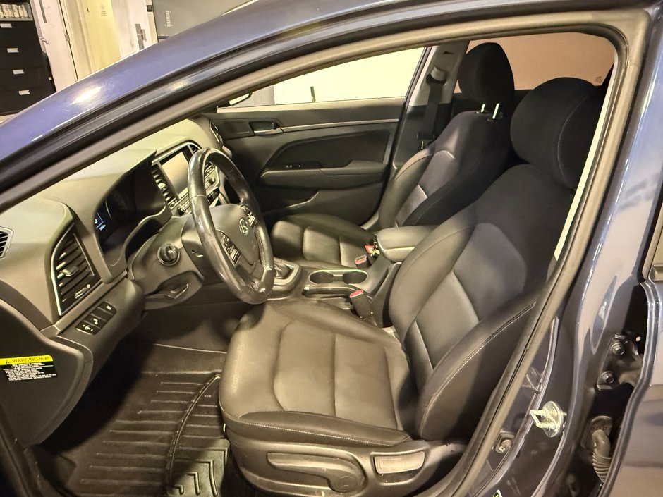 Hyundai Elantra SE 2018-12