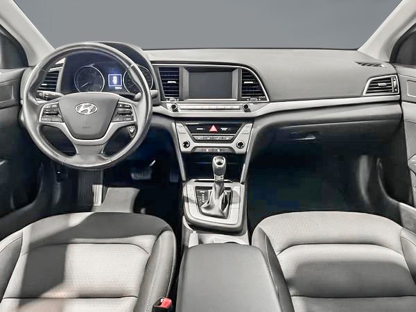 Hyundai Elantra GL 2018-7