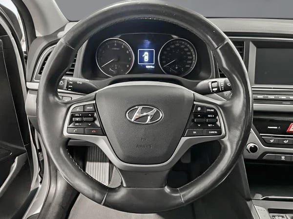 Hyundai Elantra GL 2018-11