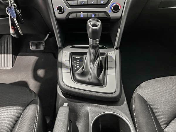 Hyundai Elantra GL 2018-21