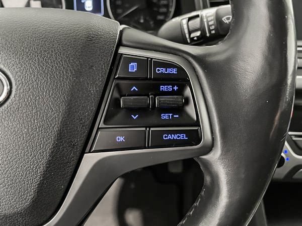 Hyundai Elantra GL 2018-13
