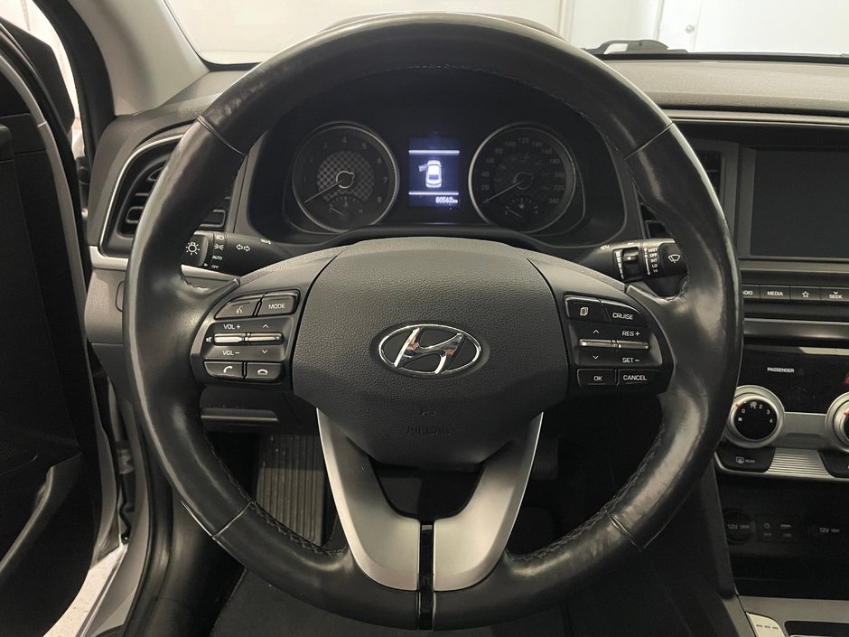 2019 Hyundai Elantra Preferred-10