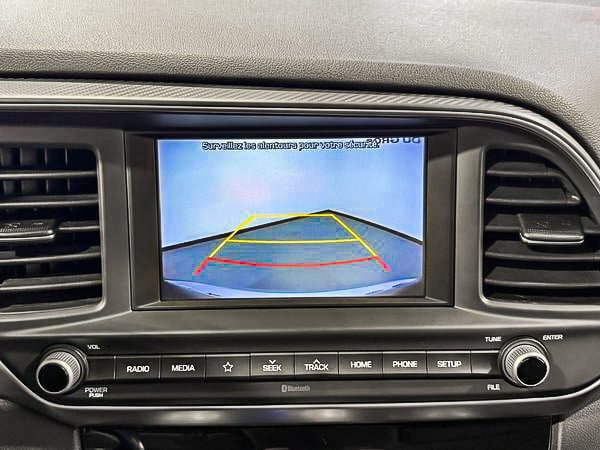 2020 Hyundai Elantra Preffered-20