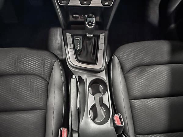 2020 Hyundai Elantra Preffered-22