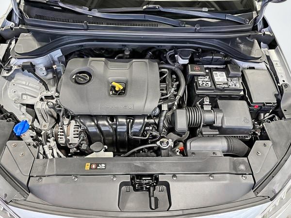 2020 Hyundai Elantra Preffered-25
