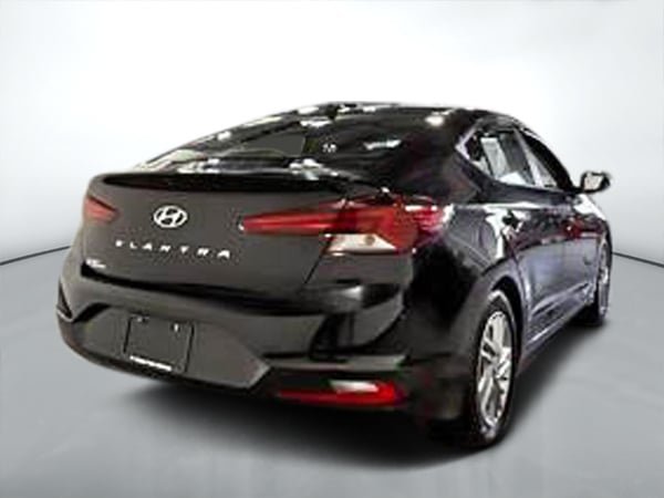 Hyundai Elantra Preferred 2020-2