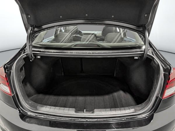 2020 Hyundai Elantra ESSENTIAL-24