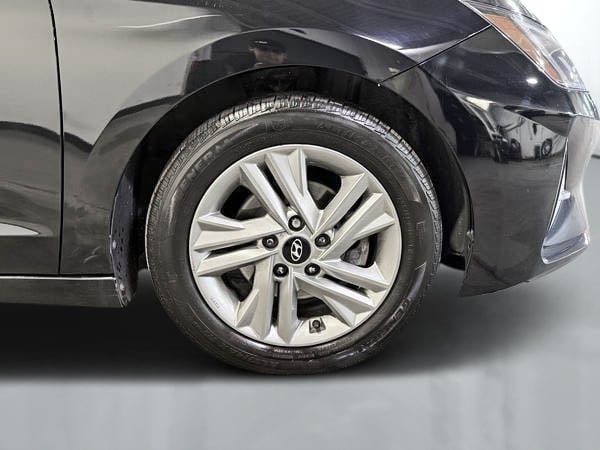 2020 Hyundai Elantra ESSENTIAL-9