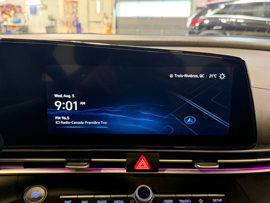2023 Hyundai Elantra Luxury-20