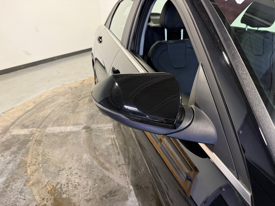 2023 Hyundai Elantra Luxury-9
