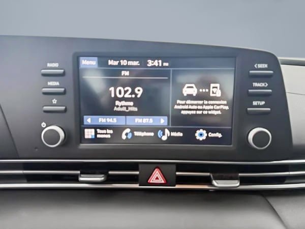 2024 Hyundai Elantra ESSENTIAL-13