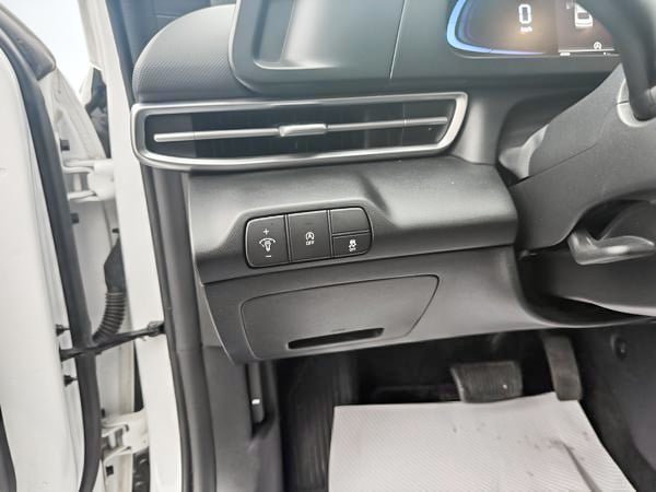 2024 Hyundai Elantra ESSENTIAL-12